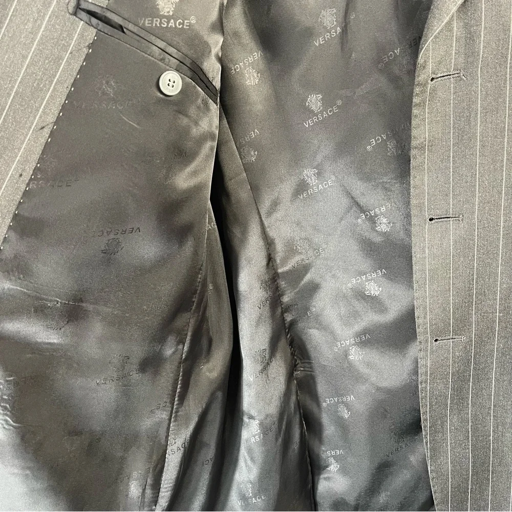 GIANNI VERSACE Vintage 90s Charcoal‎ Pinstripe Spot Coat Blazer